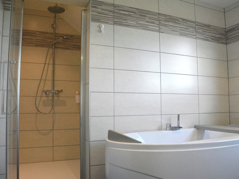 Villa With Modern Conveniences Completely Renovated Next To A Beautiful Garden