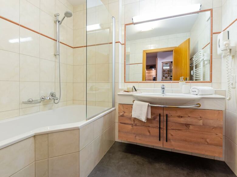 Spacious Apartment In Piesendorf Near Ski Area