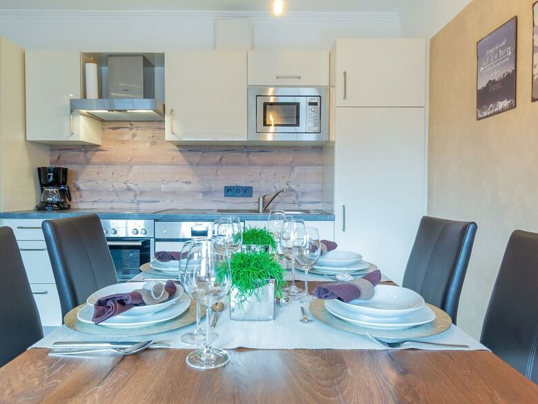 Spacious Apartment In Piesendorf Near Ski Area
