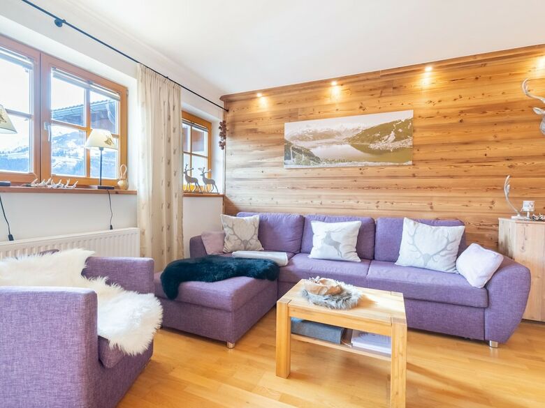 Spacious Apartment In Piesendorf Near Ski Area