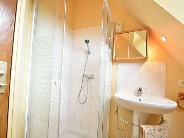 Fab Holiday Home In Saint-vaast-sur-seulles With Garden