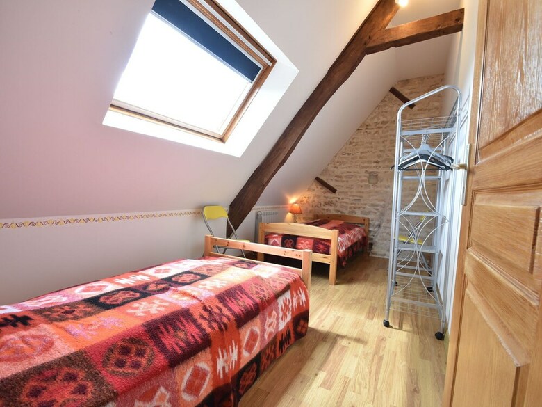 Fab Holiday Home In Saint-vaast-sur-seulles With Garden