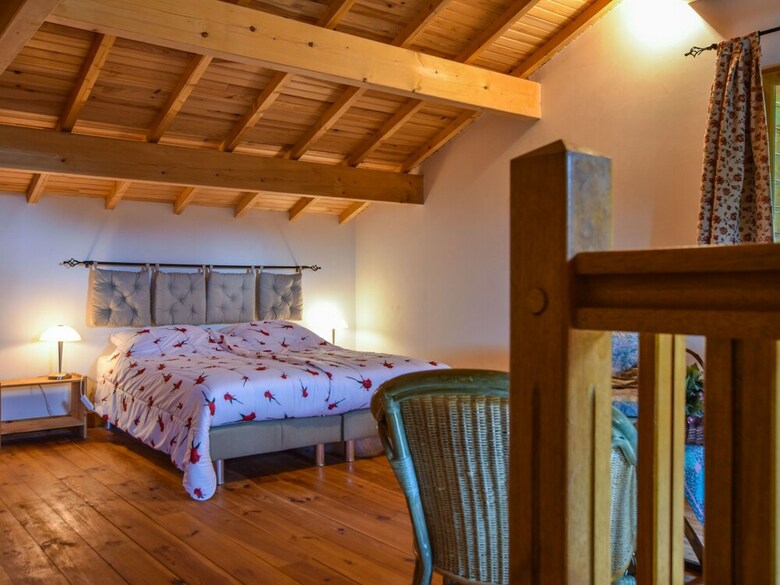 Lush Holiday Home In Ferri�res-sur-sichon With Bbq