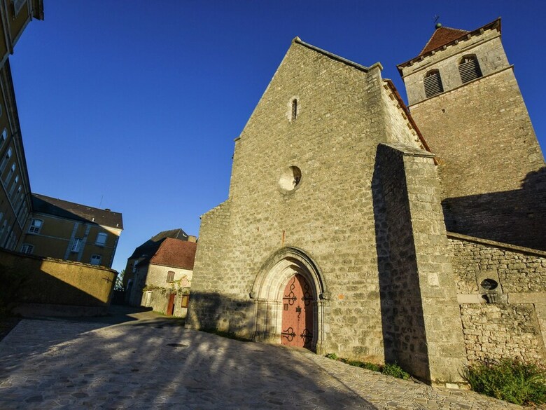 Beautiful Holiday Home Near Forest In Montfaucon