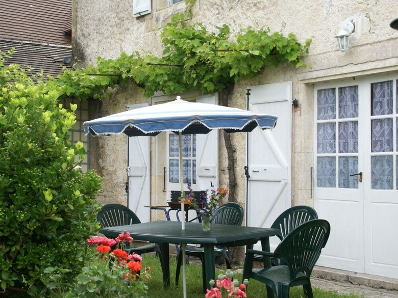 Beautiful Holiday Home Near Forest In Montfaucon