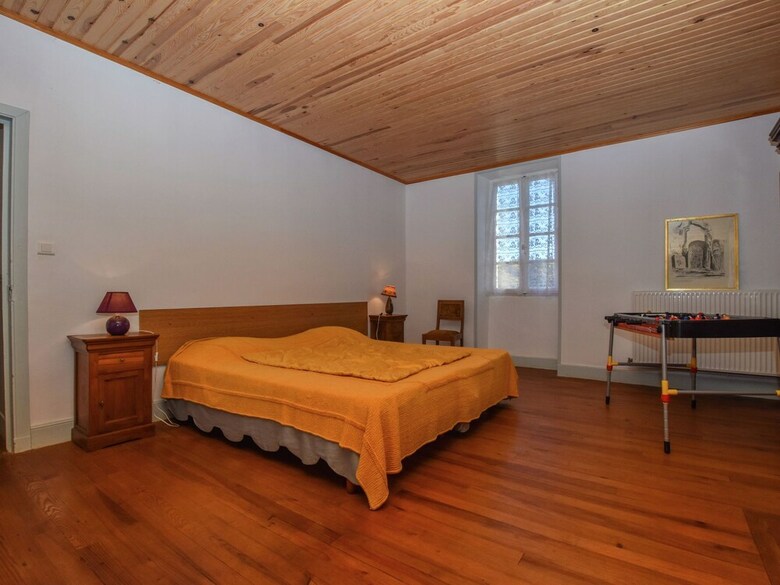 Beautiful Holiday Home Near Forest In Montfaucon
