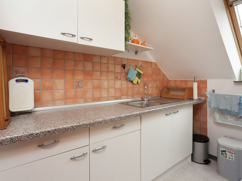 Apartment In Polle With Heating, Terrace, Bbq, Deckchairs