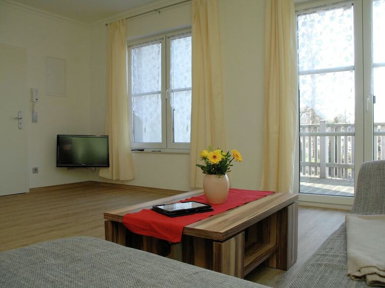 Cozy Seaside Apartment In Pepelow