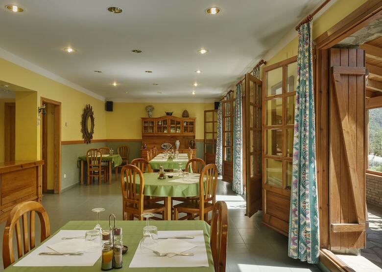 Aparthotel Hotel de Monta�a Us�n