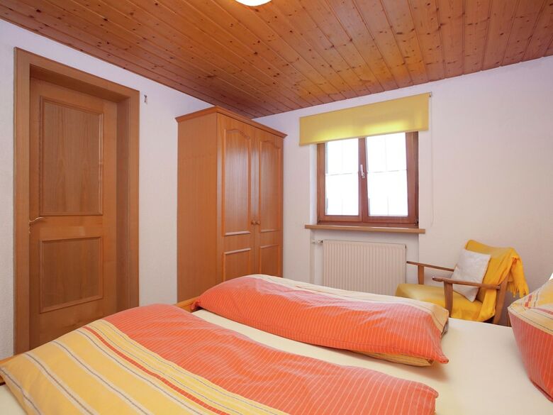 Cozy Apartment Near Ski Area In Bartholom�berg
