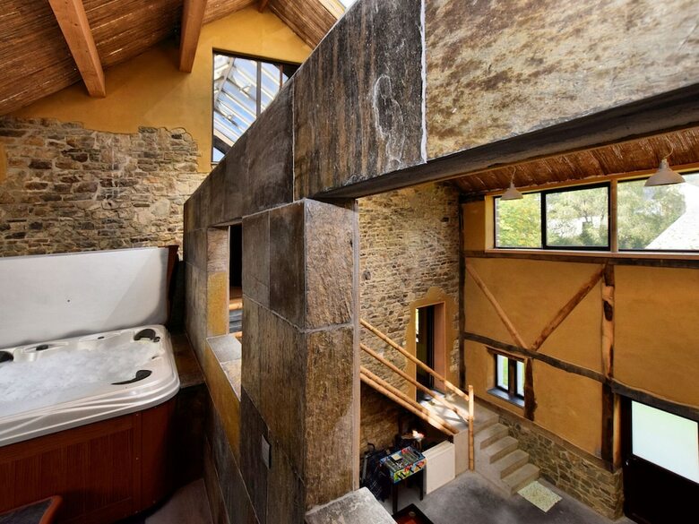 Pleasant Holiday Home In Ardennes Belgium With Jacuzzi