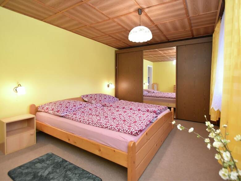 Cozy Holiday Home In G�ntersberge With Lake View