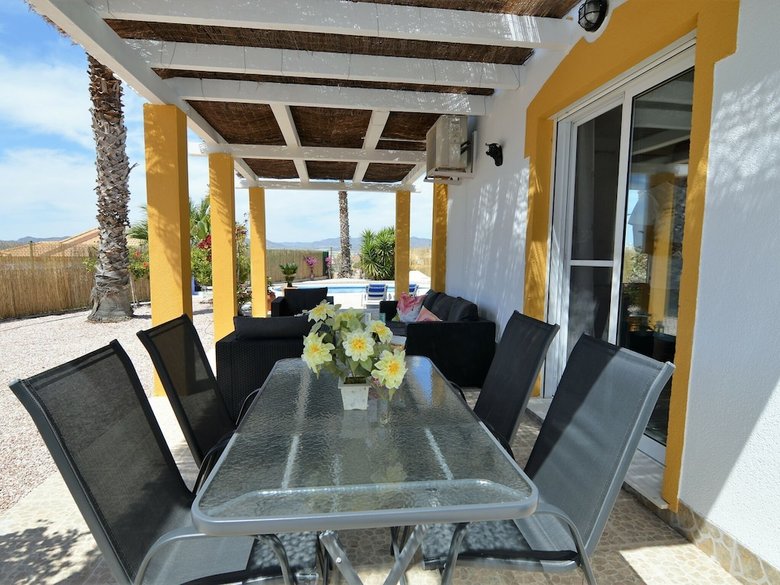 Gorgeous Villa In Mazarr�n With Private Pool