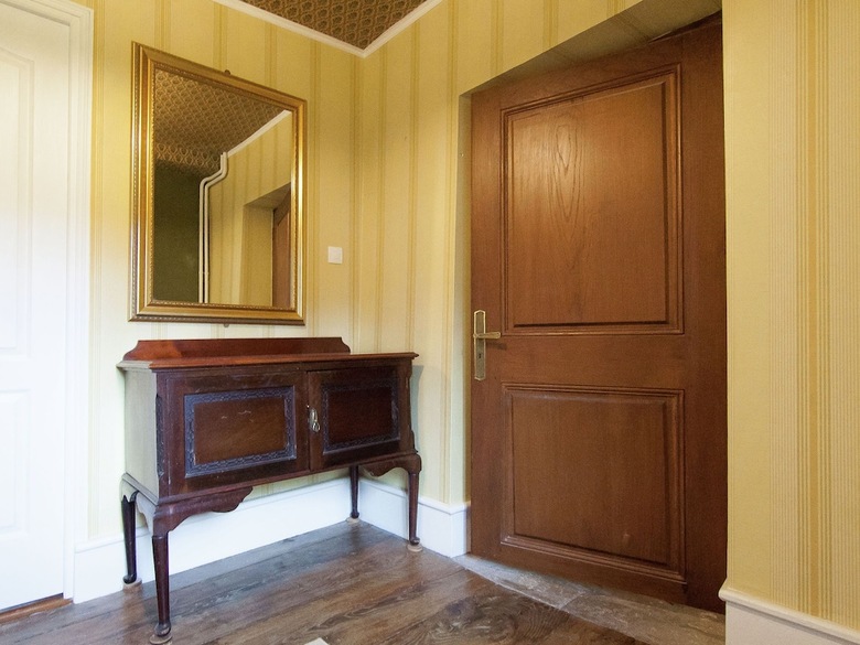 Cosy Villa In Roche-le-peyroux With Swimming Pool