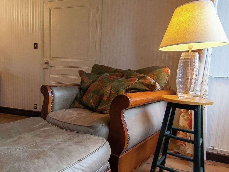 Cosy Villa In Roche-le-peyroux With Swimming Pool