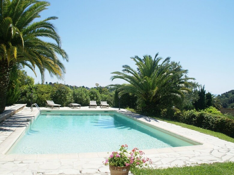 Charming Villa In Vence With Swimming Pool