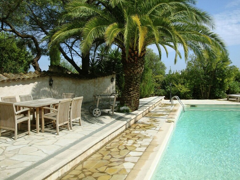 Charming Villa In Vence With Swimming Pool