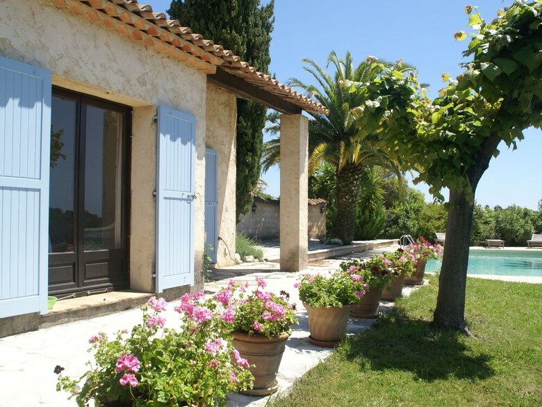 Charming Villa In Vence With Swimming Pool