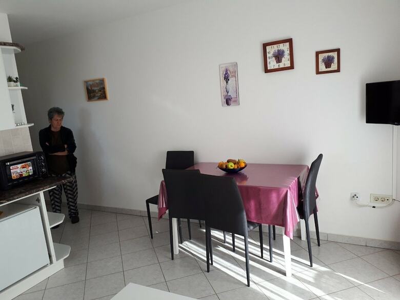 Apartment 1978
