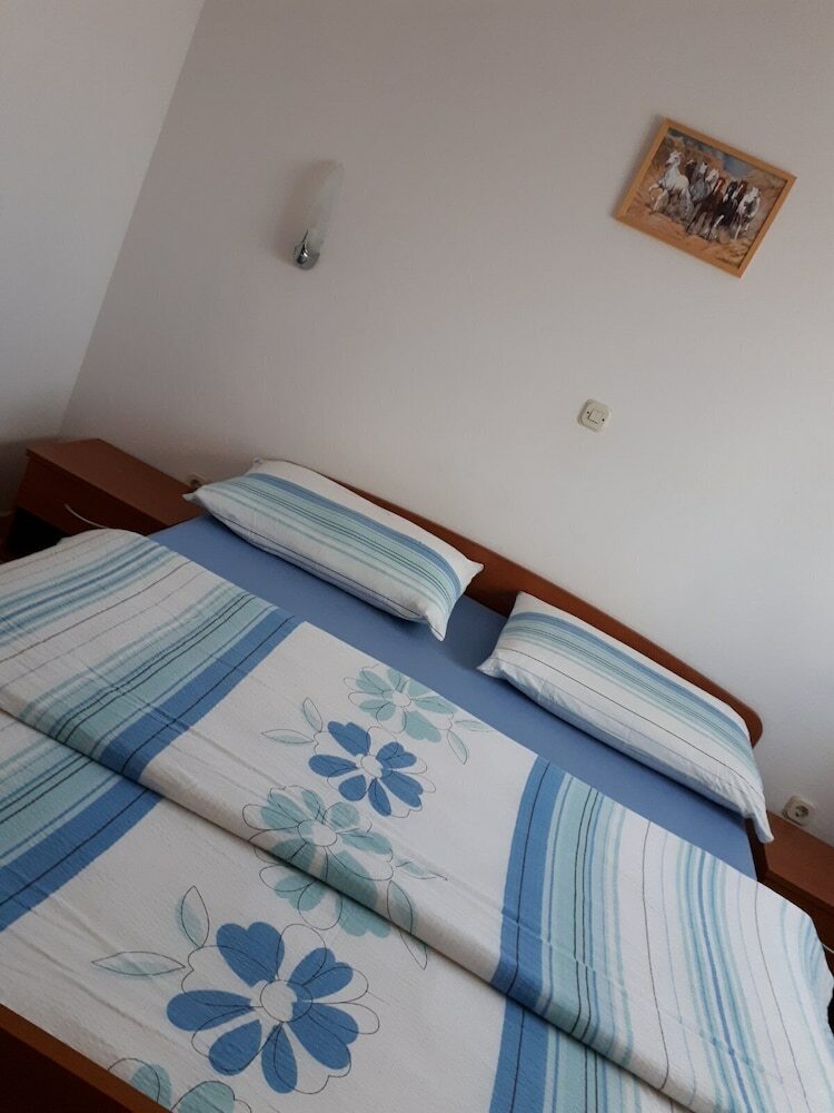 Apartment 1978