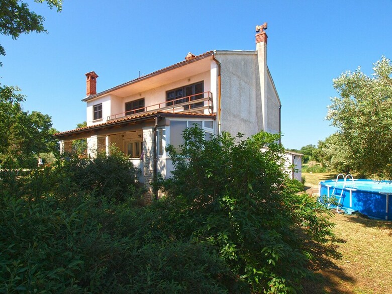 Apartment 1794