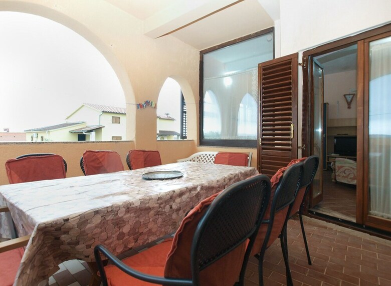 Apartment 1775