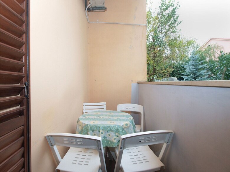 Apartment 1775