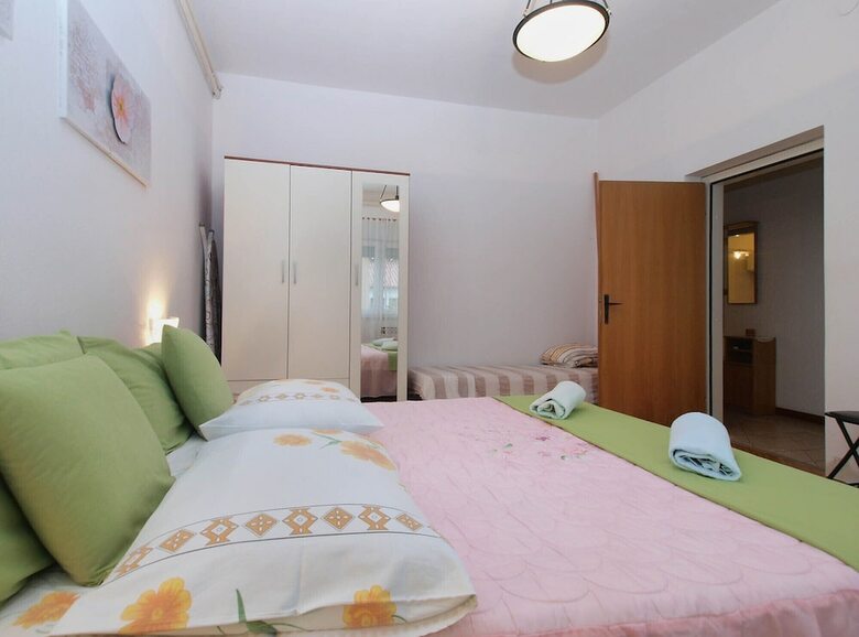 Apartment 1779