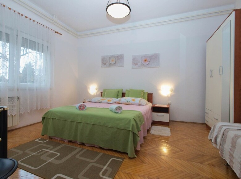 Apartment 1779