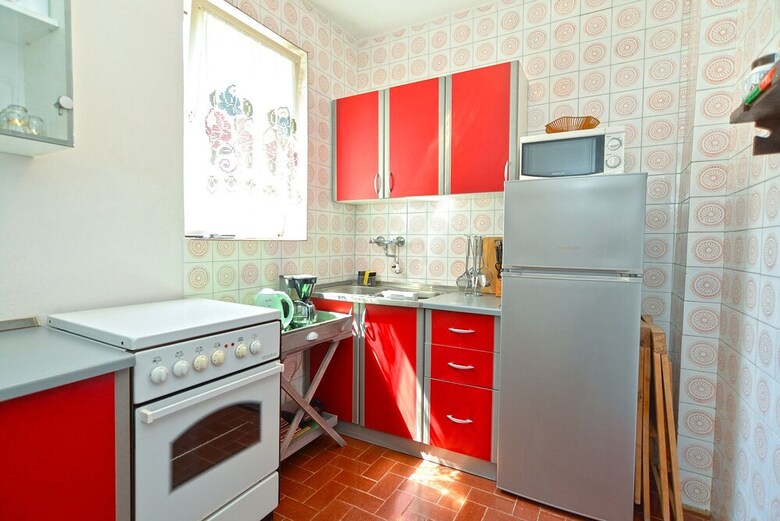 Apartment 1817