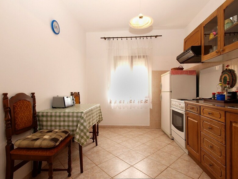 Apartment 1858