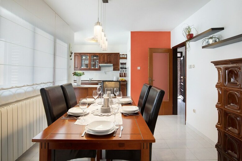 Villa Apartment 1816