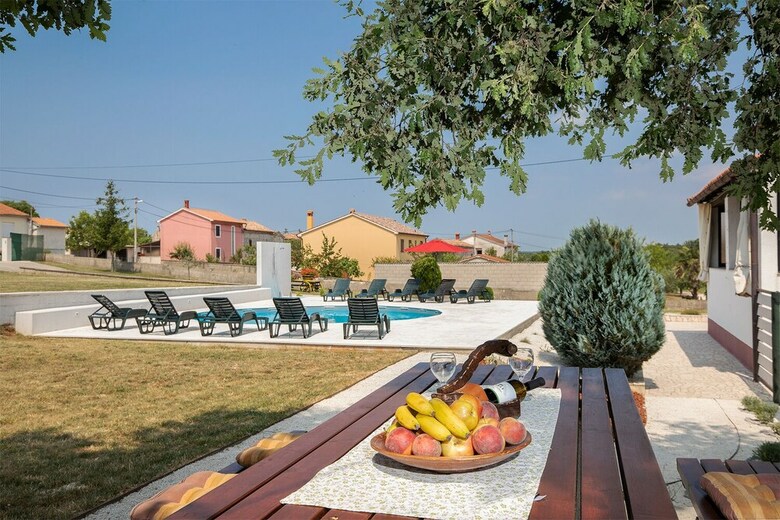 Villa Apartment 1816