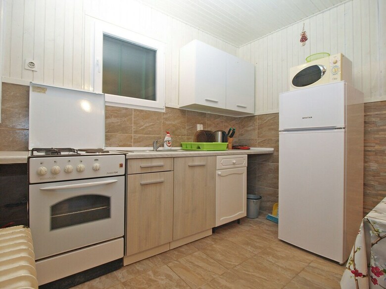 Apartment 1954
