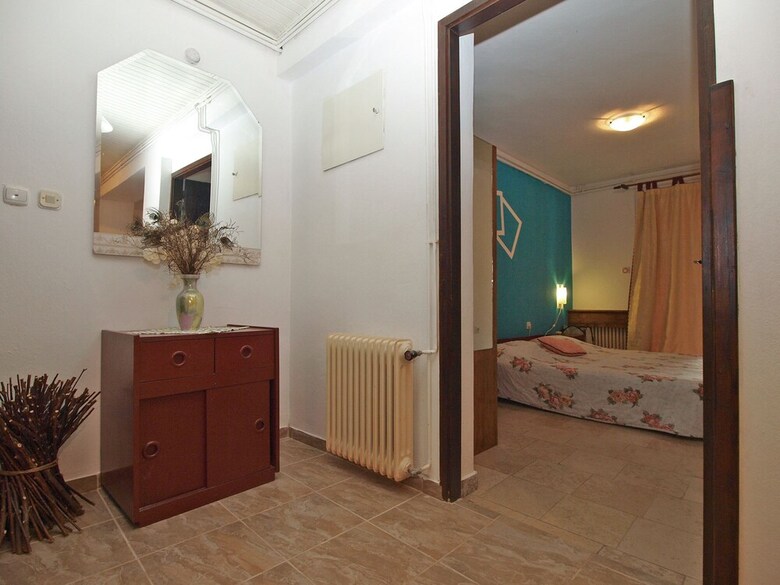 Apartment 1954