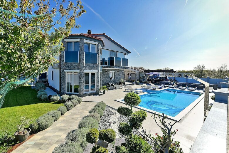 Villa House 1971