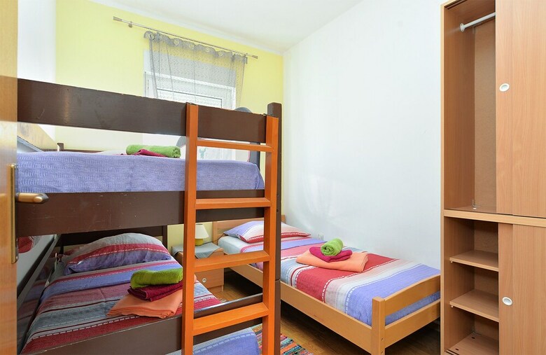 Apartment 1982
