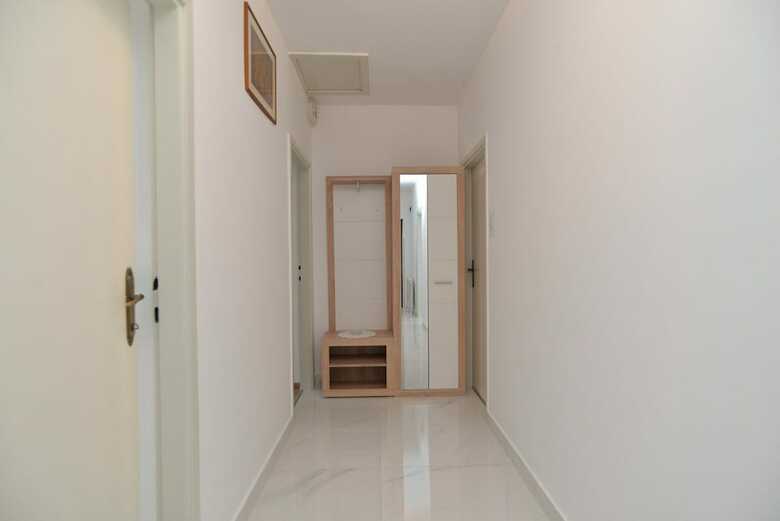 Apartment 1899