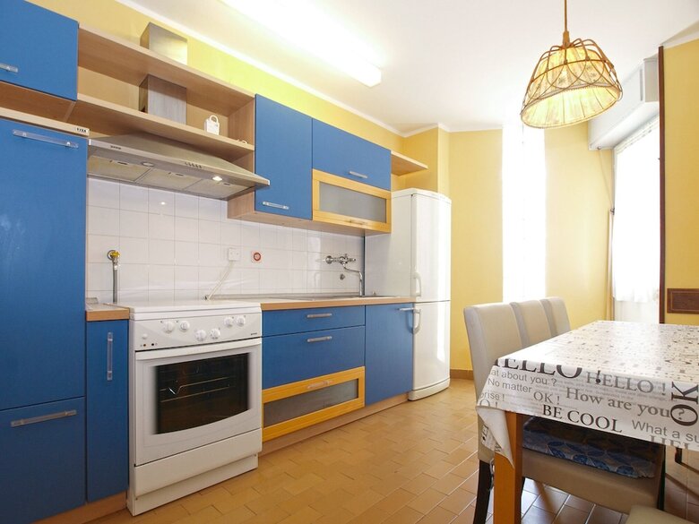 Apartment 1922