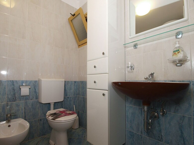 Apartment 1922