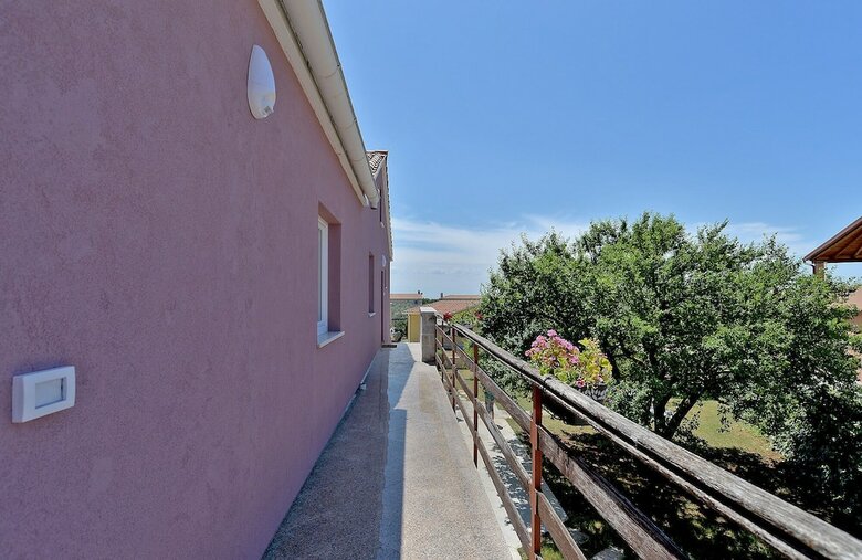 Apartment 1938