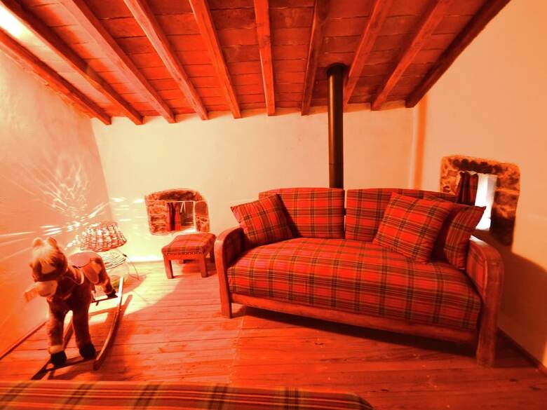 Beautiful Cottage In Pescia With Jacuzzi