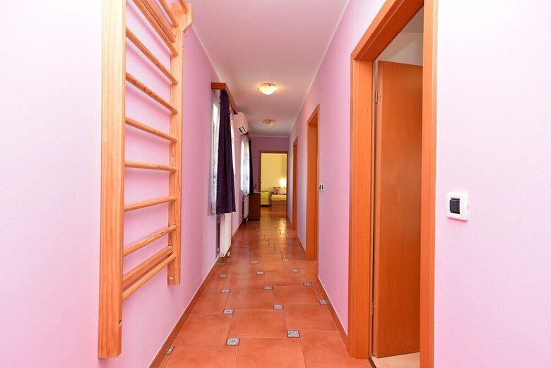 Apartment 1917