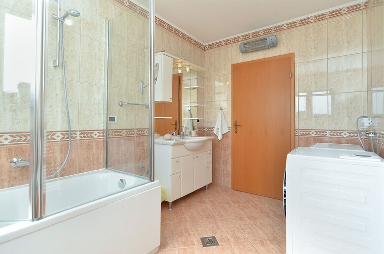 Apartment 1917