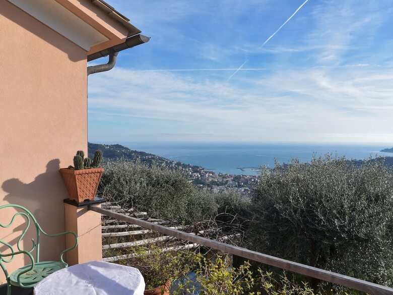 Villa In Rapallo With Terrace, Garden, Veranda, Barbecue