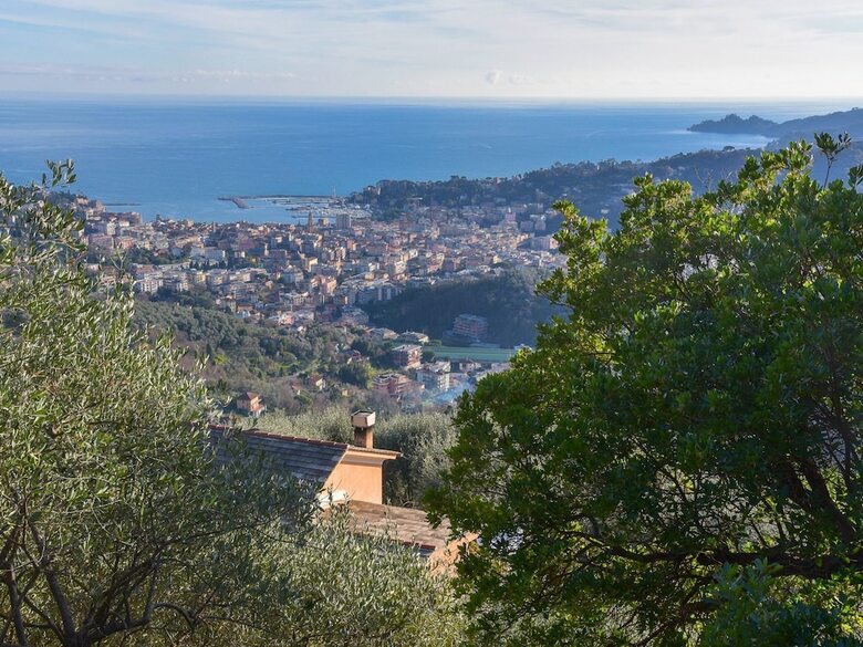 Villa In Rapallo With Terrace, Garden, Veranda, Barbecue