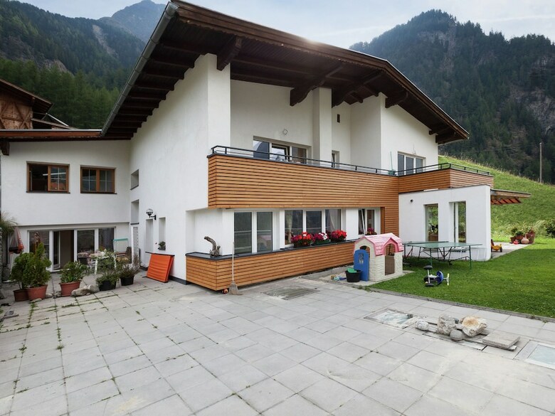 Spacious Apartment In L�ngenfeld Near �tz Valley Alps