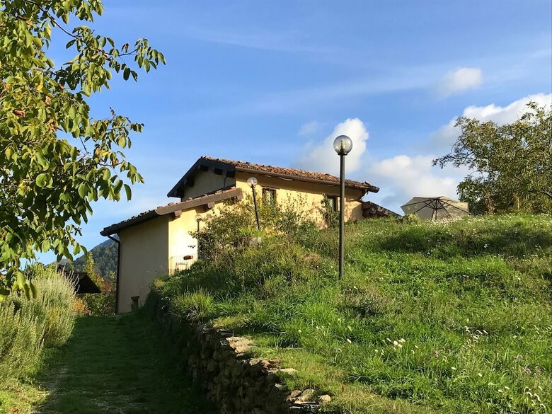 Splendid Cottage In Vergemoli With Barbecue And Garden