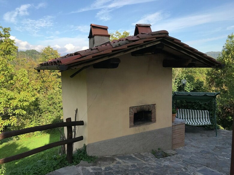 Splendid Cottage In Vergemoli With Barbecue And Garden