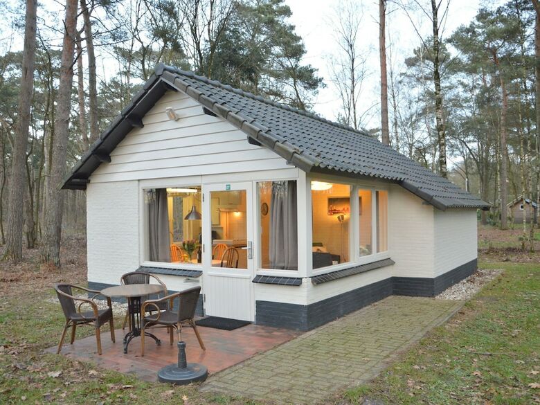 Completely Detached Bungalow In A Nature-filled Park By A Large Fen